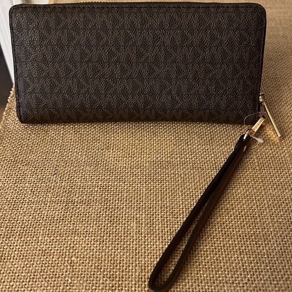 Michael Kors Wristlet Wallet - Picture 3 of 5